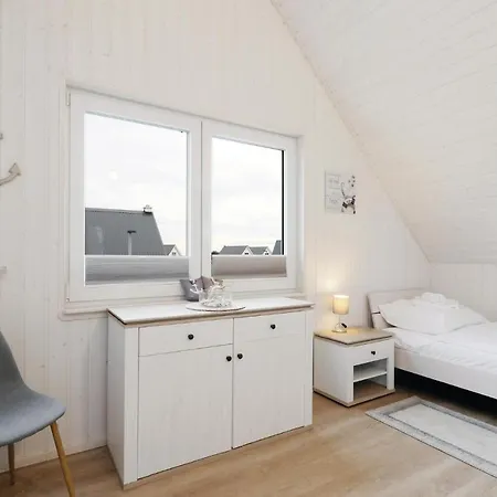 Awesome In Ostseeresort With Sauna * Olpenitz